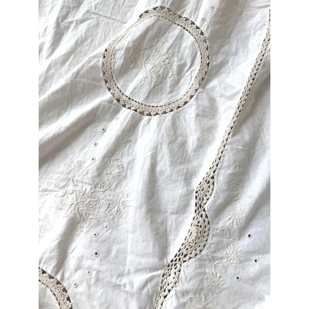 Vintage white embroidered tablecloth  cutwork patterns and crochet lace